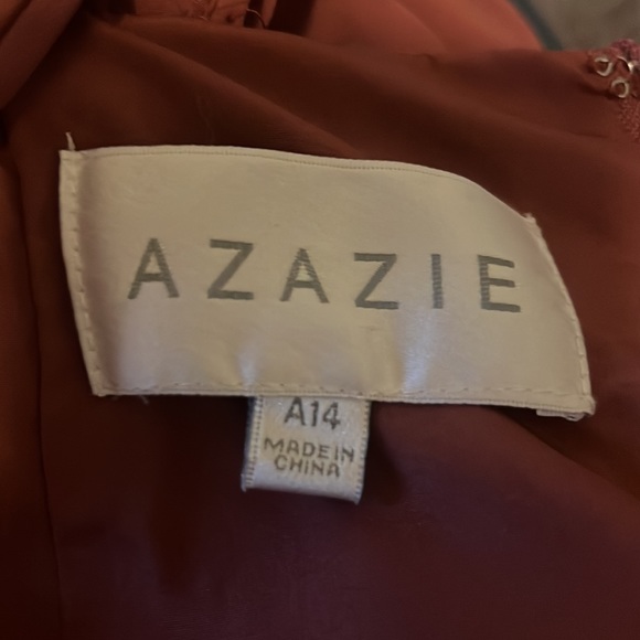 Beautiful azazie dress perfect for prom or weddings - Picture 4 of 4